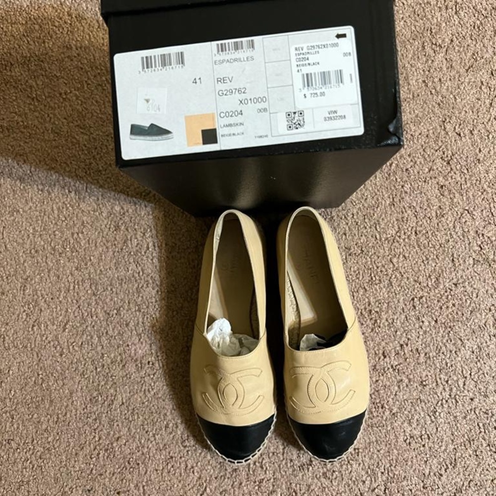 Chanel slides - Picture 4 of 4